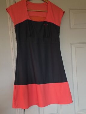 Nike | Dresses | Nike Womens Monogram Bodycon Dress Size Small Black With Gold Logo Print | Poshmark Nike | Dresses | Nike Womens Monogram Bodycon Dress Size Small Black With Gold Logo Print | Poshmark